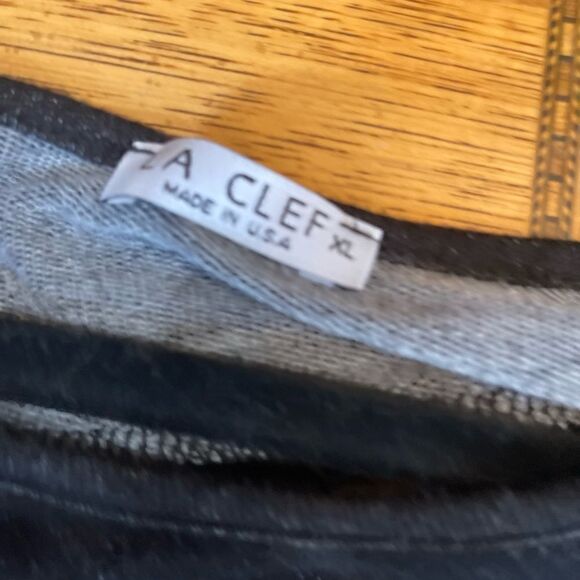 La Clef Open Back Keyhole Tank - Picture 12 of 15